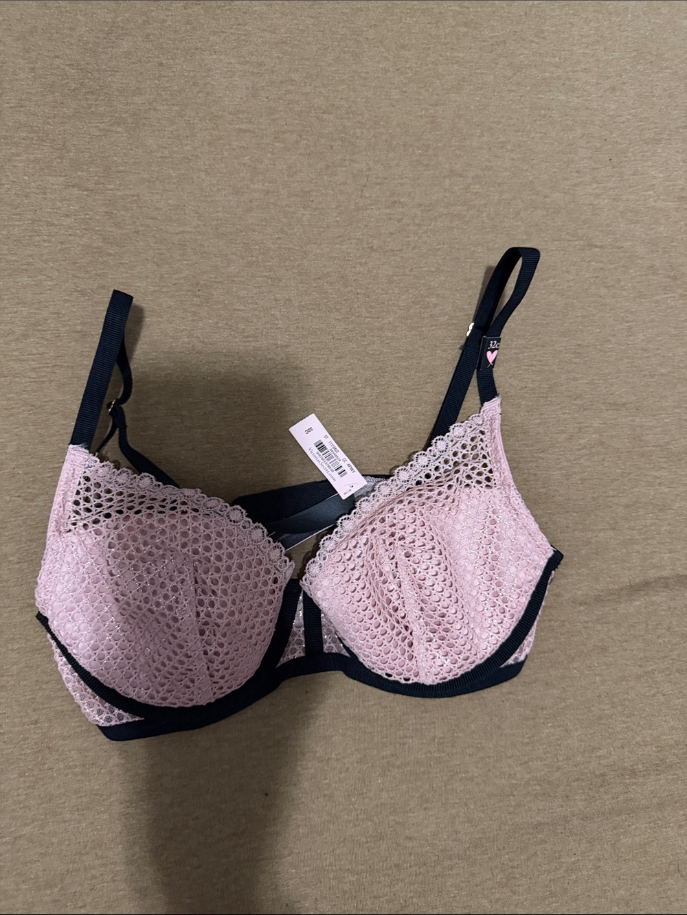 NWT Victoria's Secret Light Pink and Black Lace Underwire Bra- 32C